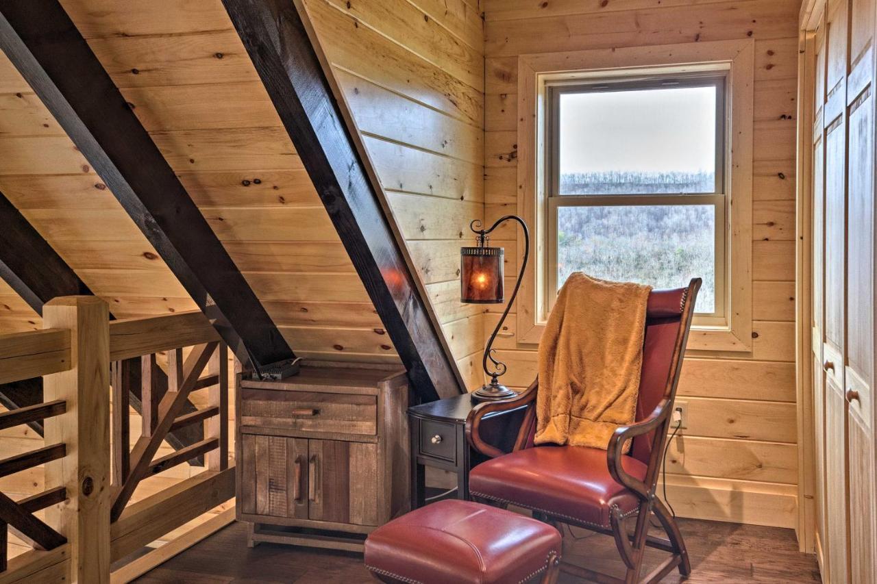 Hilltop Cabin On 5 Acres With Hot Tub And Waterfall! 布赖森城 外观 照片