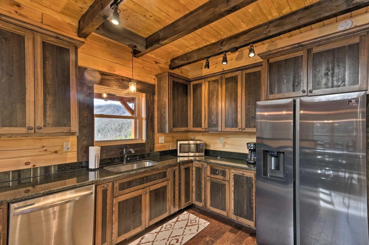 Hilltop Cabin On 5 Acres With Hot Tub And Waterfall! 布赖森城 外观 照片