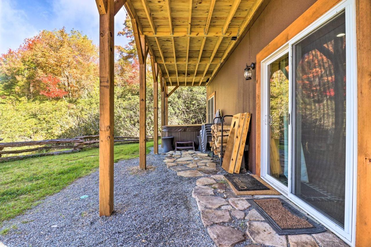 Hilltop Cabin On 5 Acres With Hot Tub And Waterfall! 布赖森城 外观 照片